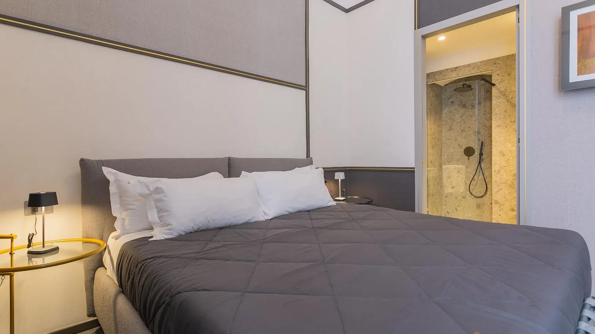 Palazzo Piccinni 97 By Apulia Accommodation Bari Italy