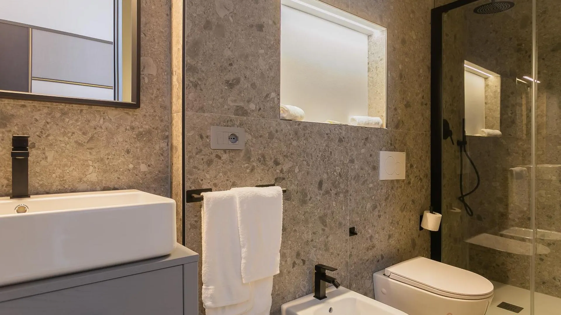 Palazzo Piccinni 97 By Apulia Accommodation Bari Guest house