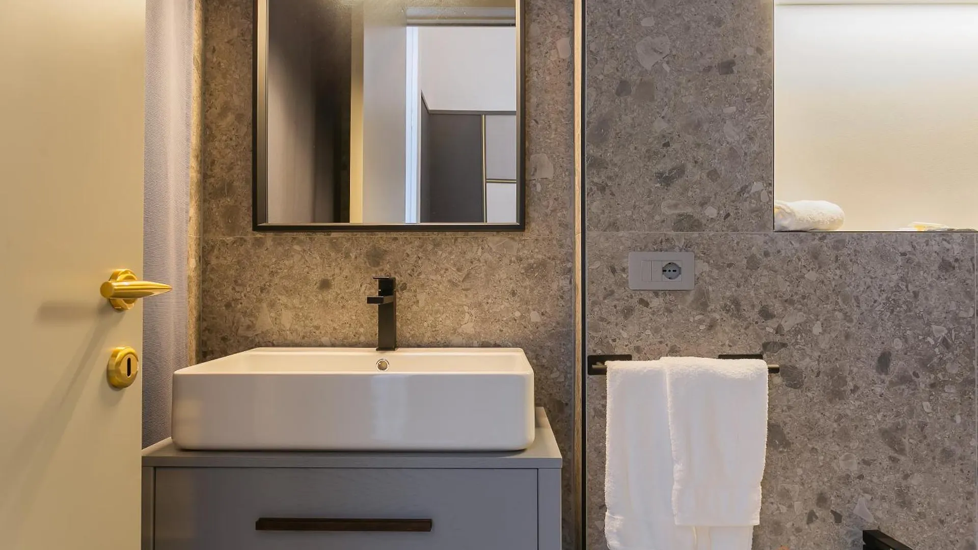 Guest house Palazzo Piccinni 97 By Apulia Accommodation Bari Italy